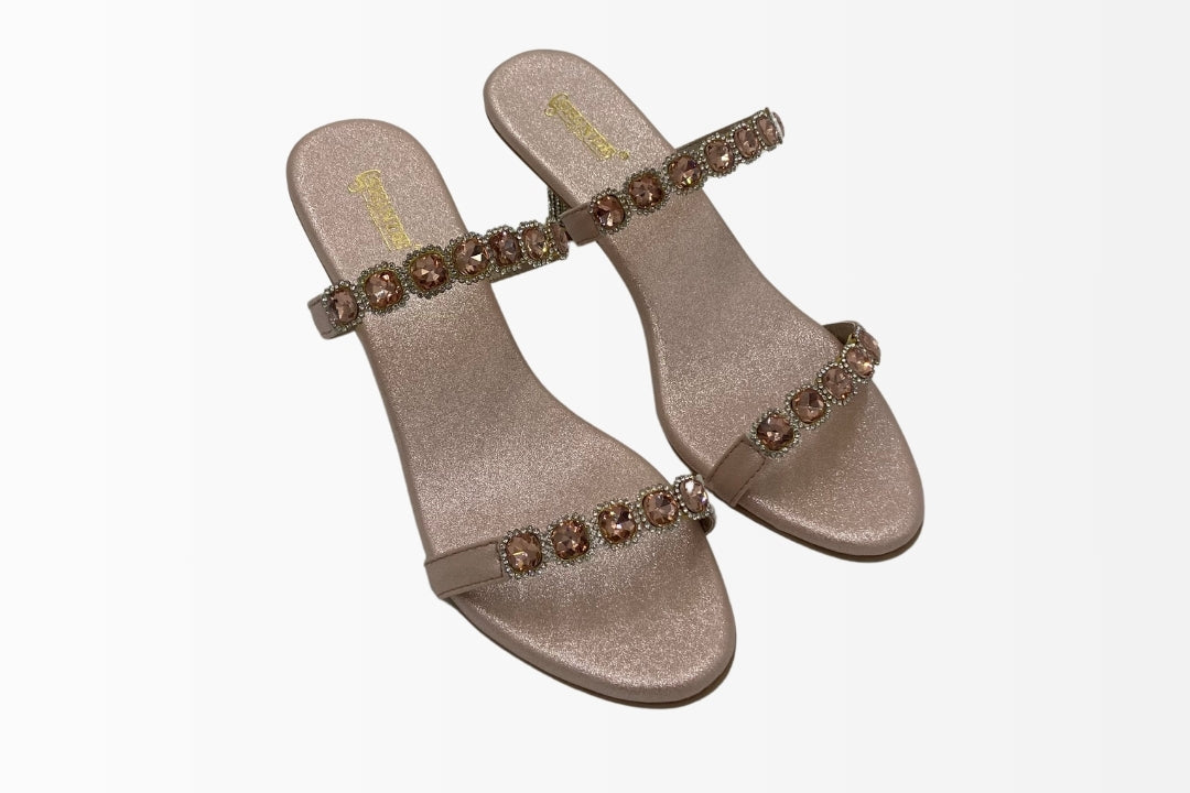 Sandals with Sparkling Gem