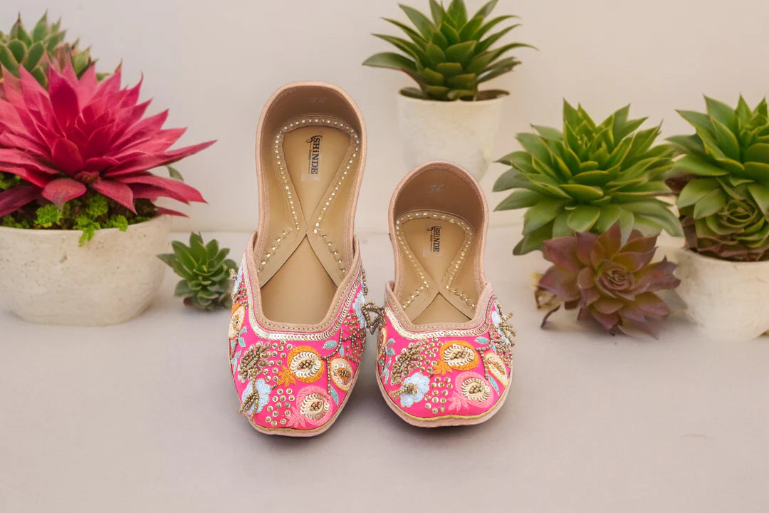 Royal Blossom Mojaris